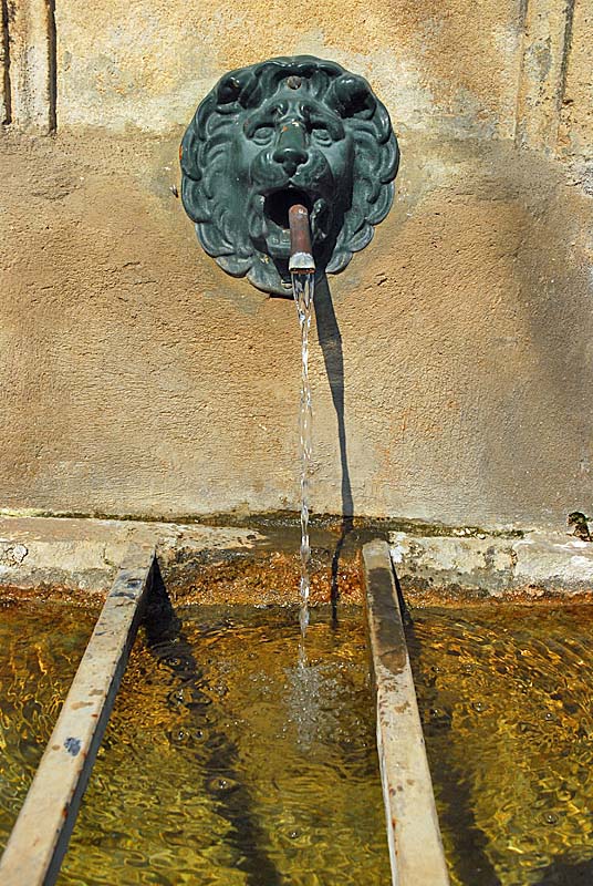 FONTAINE DE LA RUE DU FOUR A CHAUFFOURT, Chauffourt - photo 3