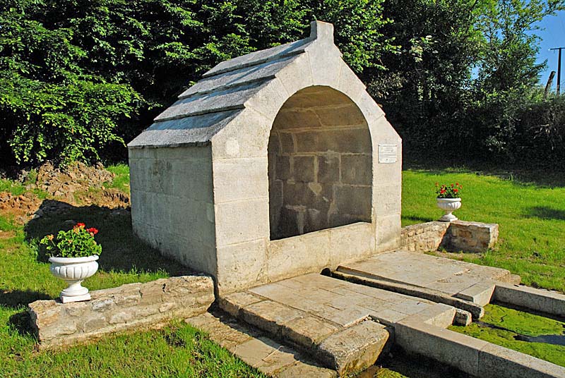Fontaine de l'Epine de Balesmes-sur-Marne, Saints-Geosmes