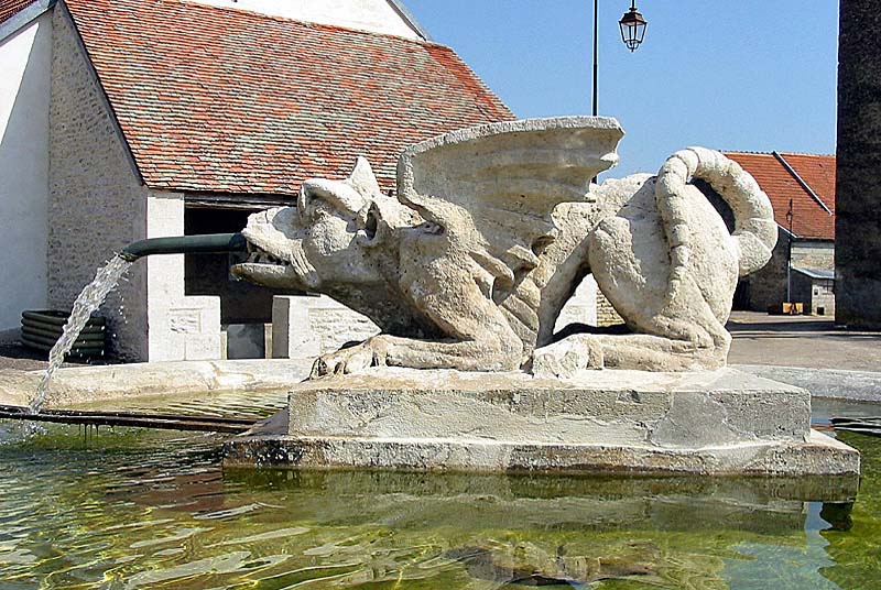 FONTAINE DE LA « PEÛTE BÊTE » D'AUJEURRES, Aujeurres - photo 5