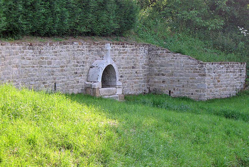 FONTAINE DE LA QUARTE