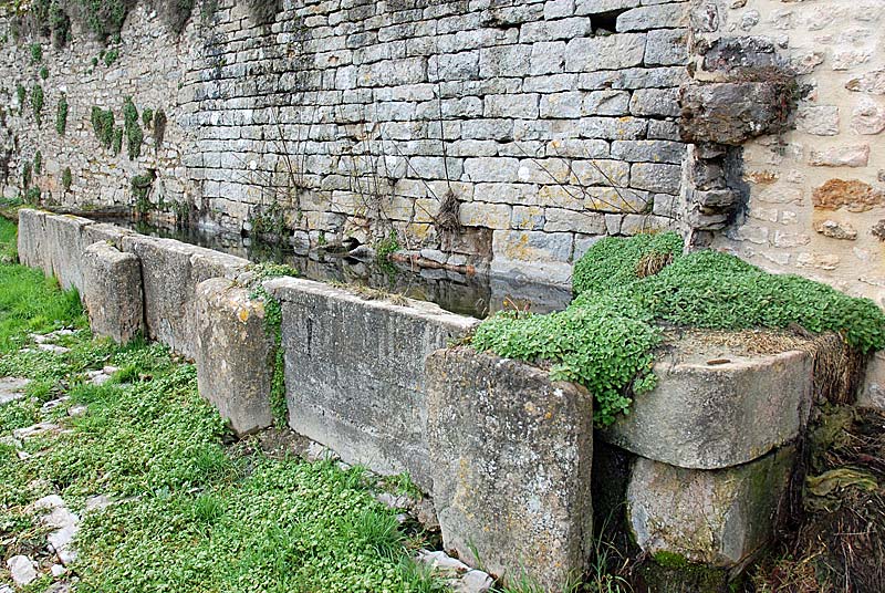 FONTAINE DES TROIS ROIS