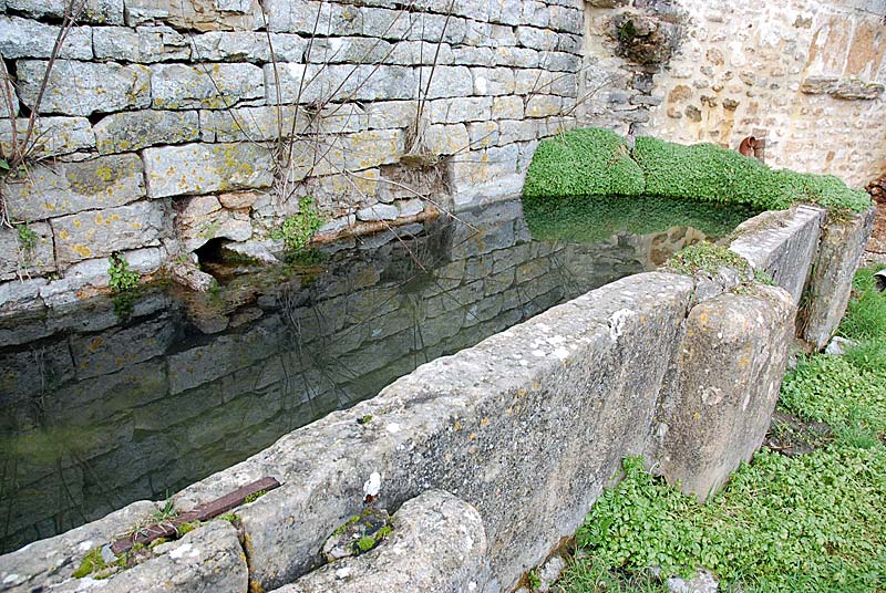 Fontaine des trois Rois, Langres - photo 3