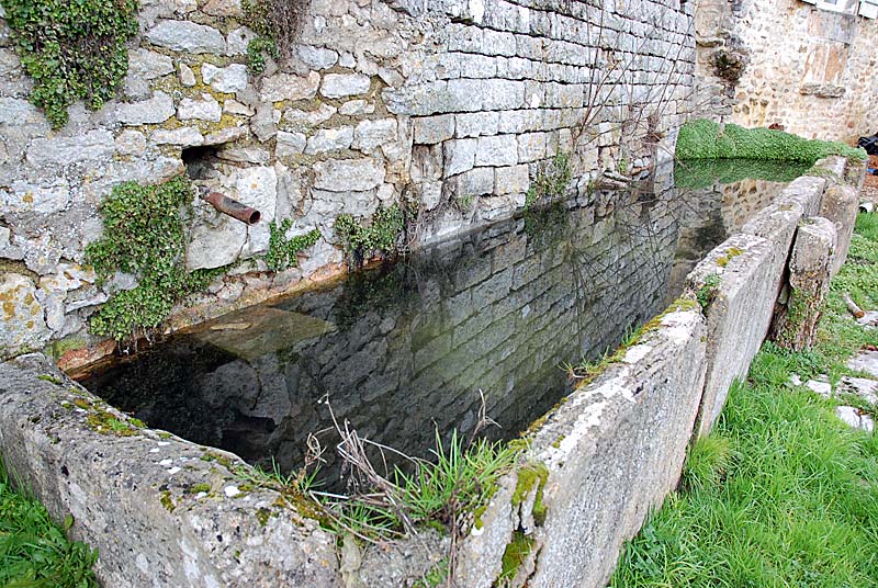 Fontaine des trois Rois, Langres - photo 5