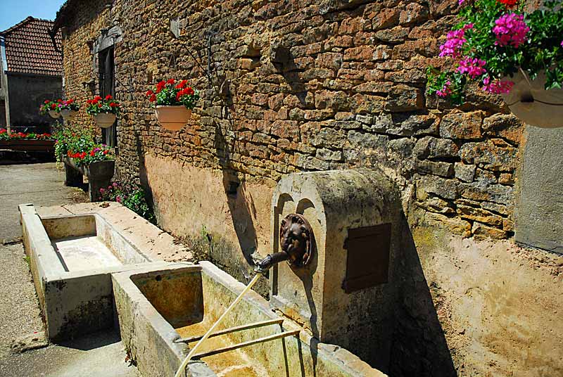 FONTAINE DU HAUT A ORCEVAUX, Orcevaux