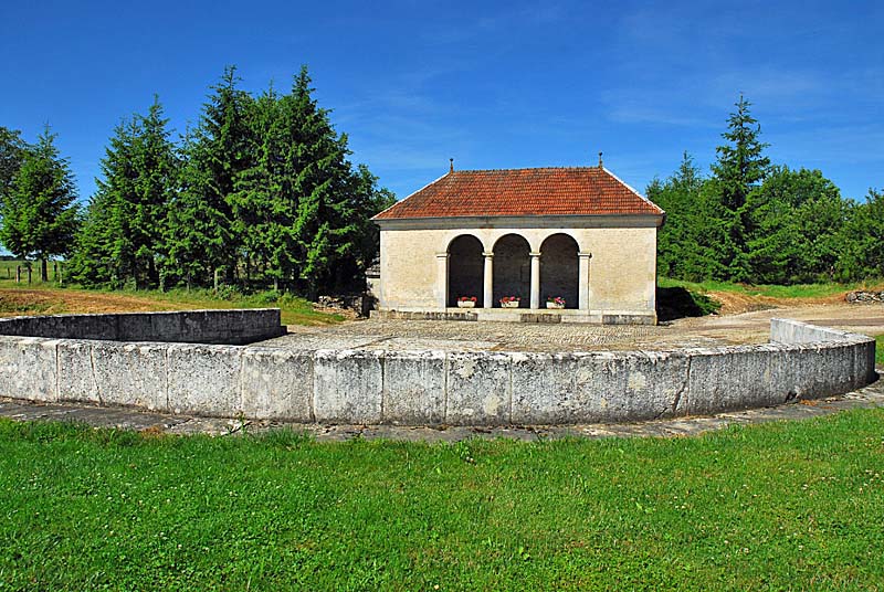 LAVOIR DE LA FONTAINE DU MONT, Perrogney-les-Fontaines - photo 6