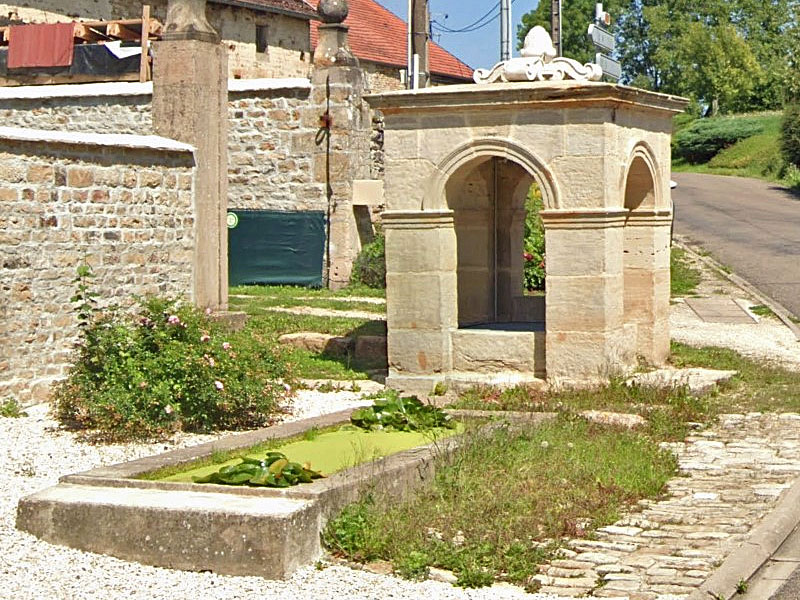 FONTAINE DE LES LOGES, Les Loges - photo 2