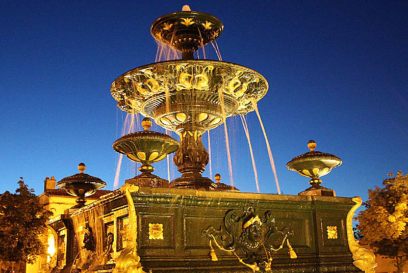 La place de l'Hôtel de Ville, Nogent
