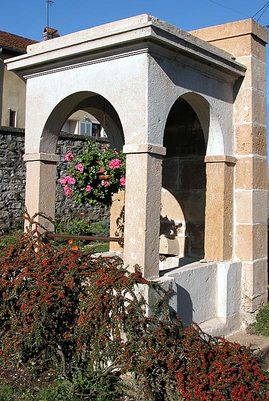 FONTAINE DE RIVIERES-LE-BOIS (2)