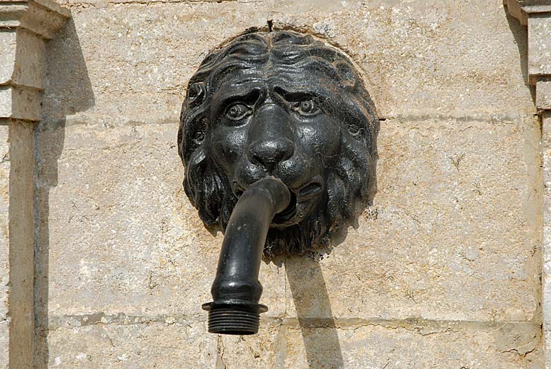 ANCIENNE FONTAINE DE RIVIERE-LES-FOSSES, Rivière-les-Fosses