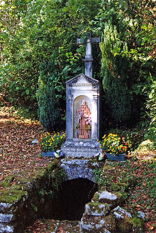 FONTAINE SAINT-FROU A NOIDANT-LE-ROCHEUX