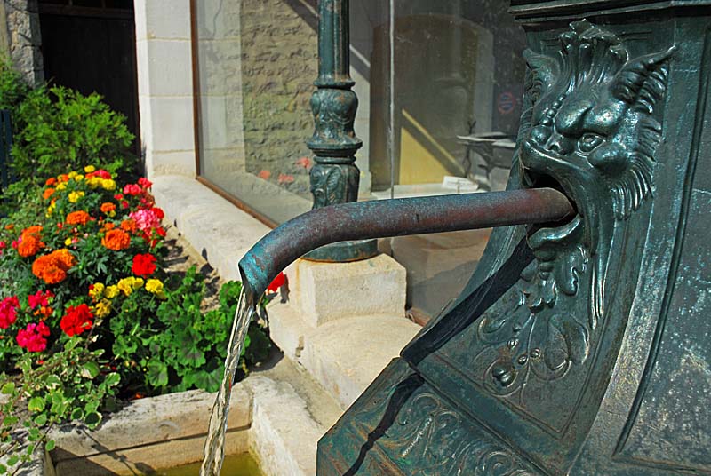 LAVOIR DE LA FONTAINE AU SURREAU, Saint-Loup-sur-Aujon - photo 7