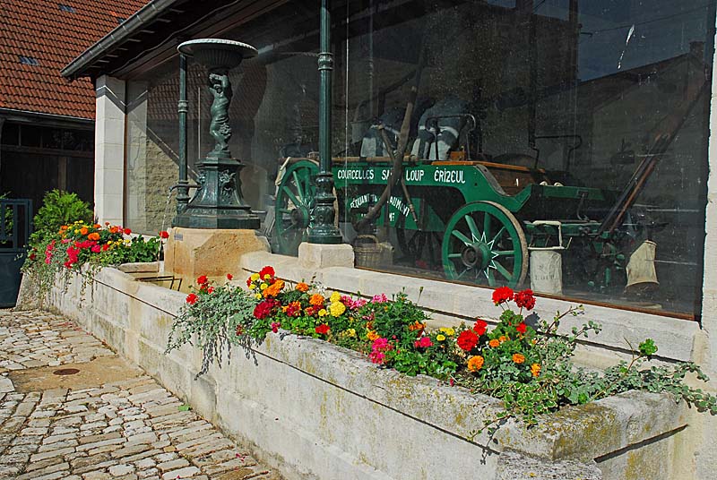 LAVOIR DE LA FONTAINE AU SURREAU, Saint-Loup-sur-Aujon - photo 2