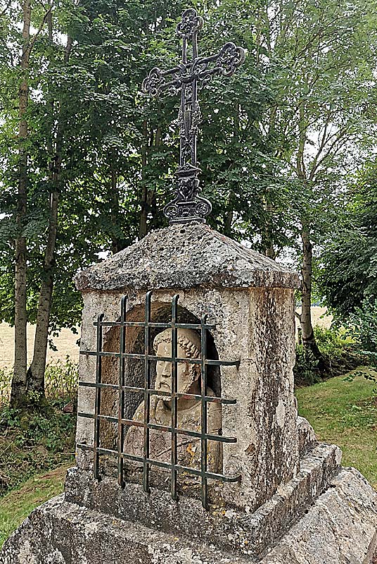 FONTAINE SAINT-VINEBAULT DE HUMES, Humes-Jorquenay - photo 2