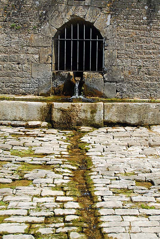 FONTAINE ET LAVOIR DE SAINTS-GEOSMES, Saints-Geosmes - photo 8