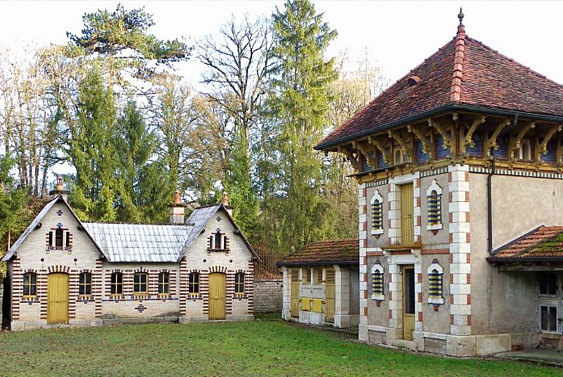 Ancienne forge avec pigeonnier de Farincourt