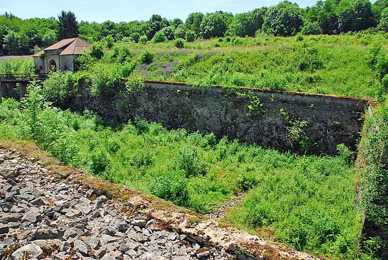 FORT DE LA BONNELLE, Saints-Geosmes - photo 7