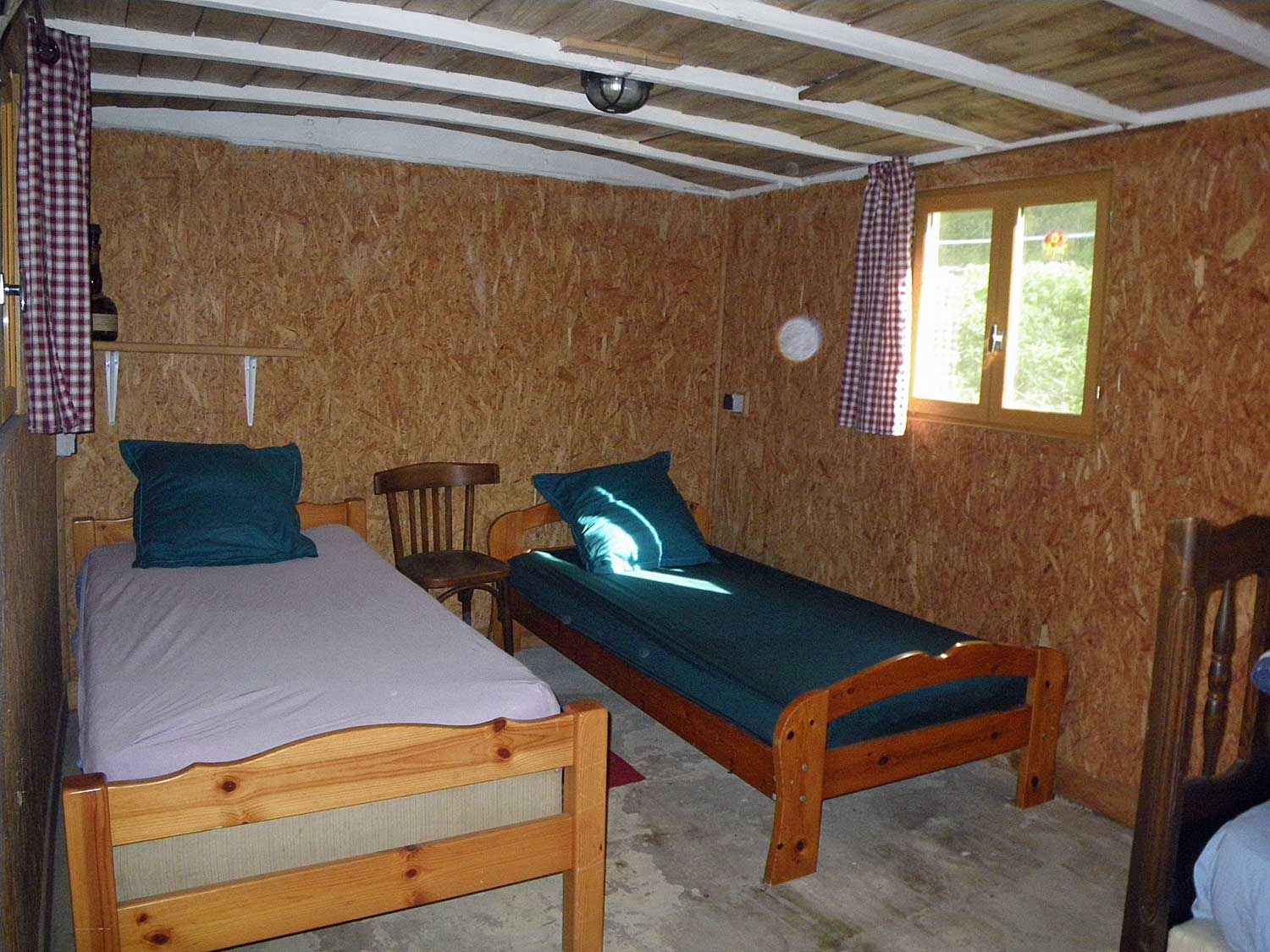 CAMPING EN DUR - HÉBERGEMENT INSOLITE