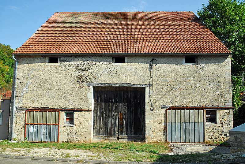 MAISONS XIXe S. DE CHALMESSIN