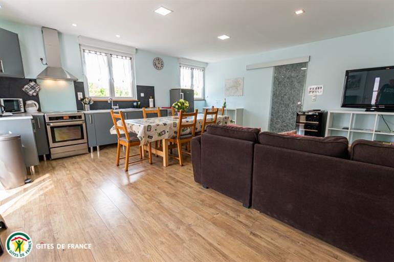 H51G021293_628cbd705b5e0