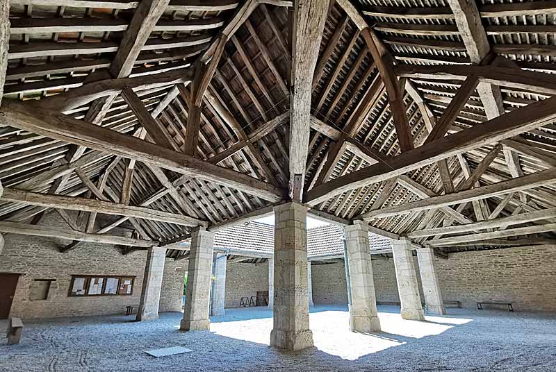 LES HALLES DE MONTSAUGEON, Le Montsaugeonnais - photo 3