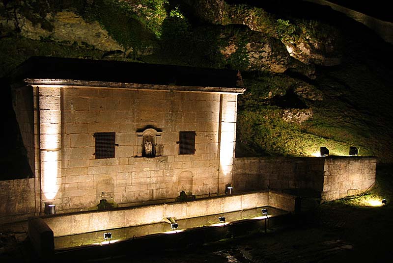 Fontaine Saint-Nicolas, Langres - photo 6