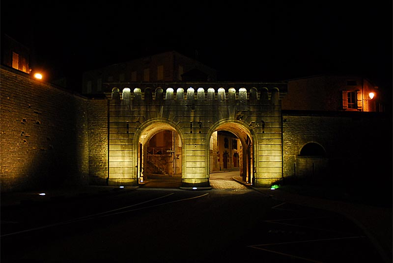PORTE DES TERREAUX OU PORTE NEUVE