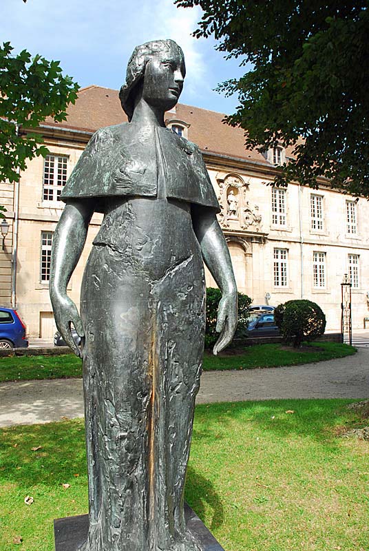 Statue de Jeanne Mance, Langres - photo 6