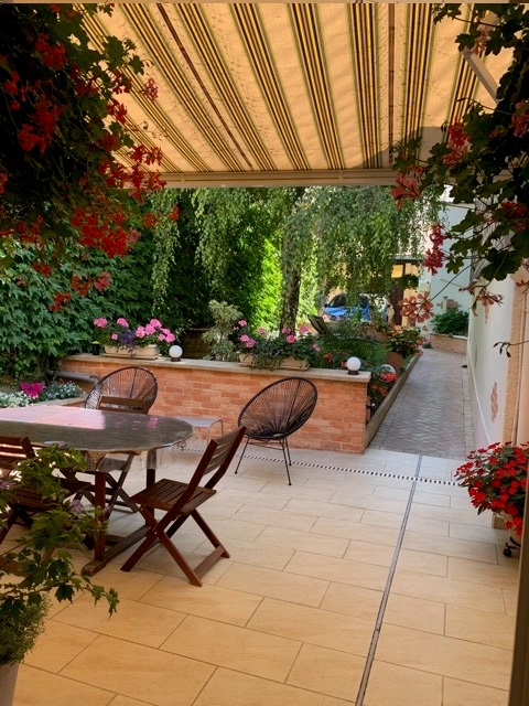 L'interfaces Epernay extérieur terrasse