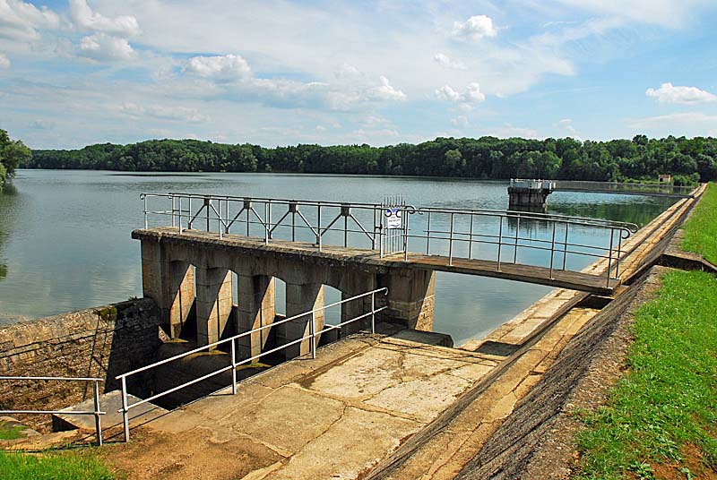 LAC DE CHARMES, Charmes - photo 4