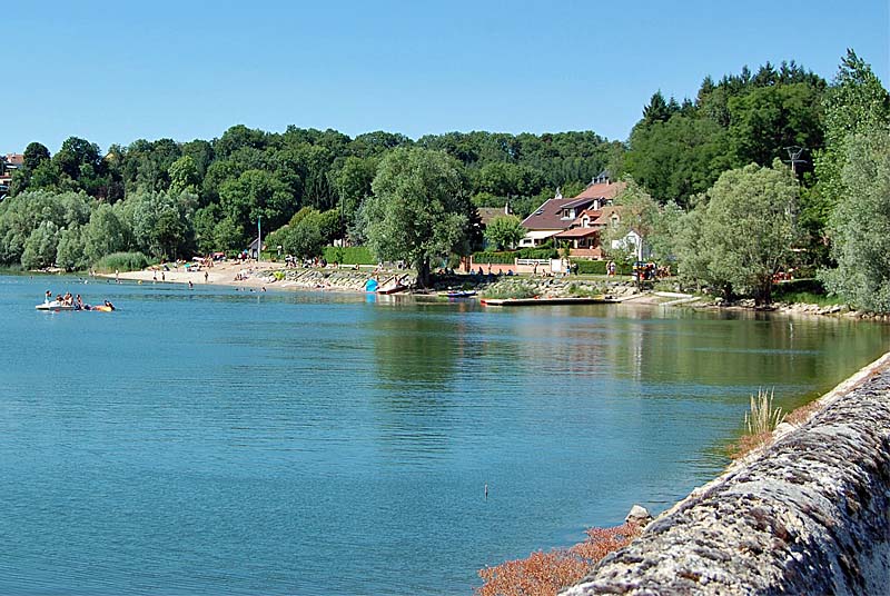 BAIGNADE AU LAC DE CHARMES, Changey
