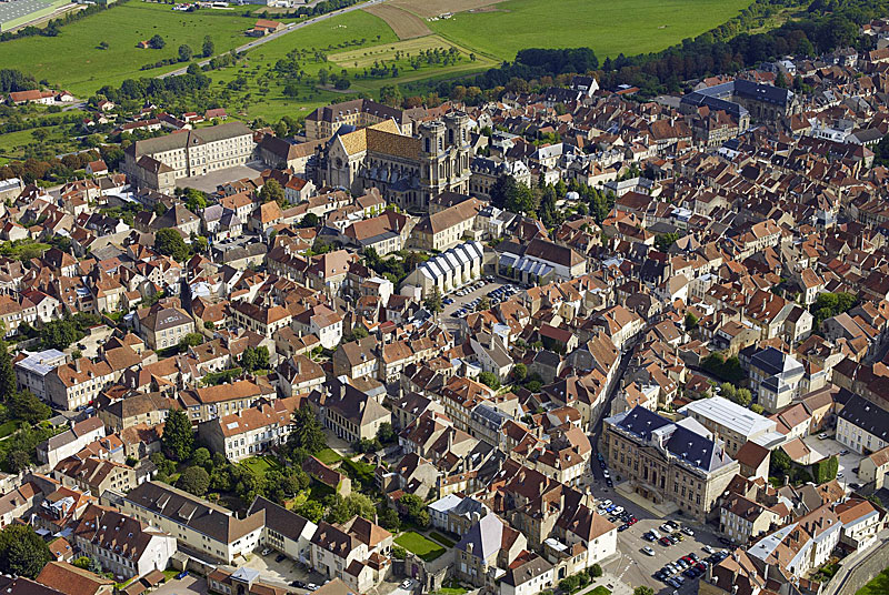 Visite thématique à Langres : Le quartier canonial, une ville dans la ville — visuel événement