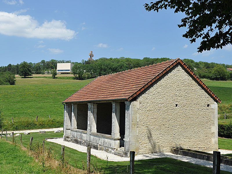 Lavoir de Colombey-les-Deux-Eglises