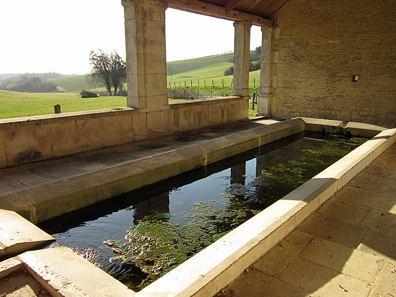 Lavoir de Colombey-les-Deux-Eglises, Colombey les Deux Églises - photo 3