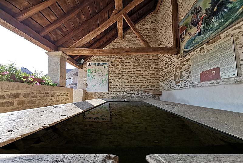 LAVOIR DE LA PLACE DE LA « PEÛTE BÊTE », Aujeurres - photo 6