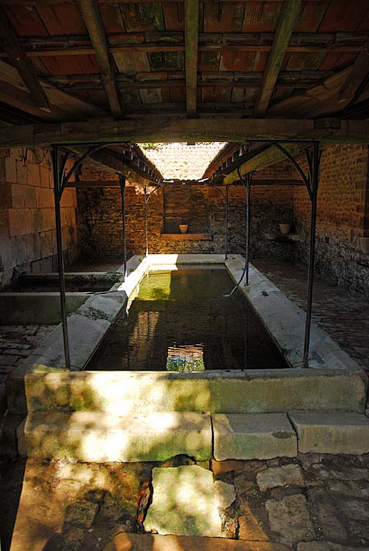 LAVOIR DE CHARMOILLES