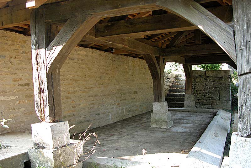 LAVOIR AU FIL DE L'EAU N°1 A DOMMARIEN, Dommarien