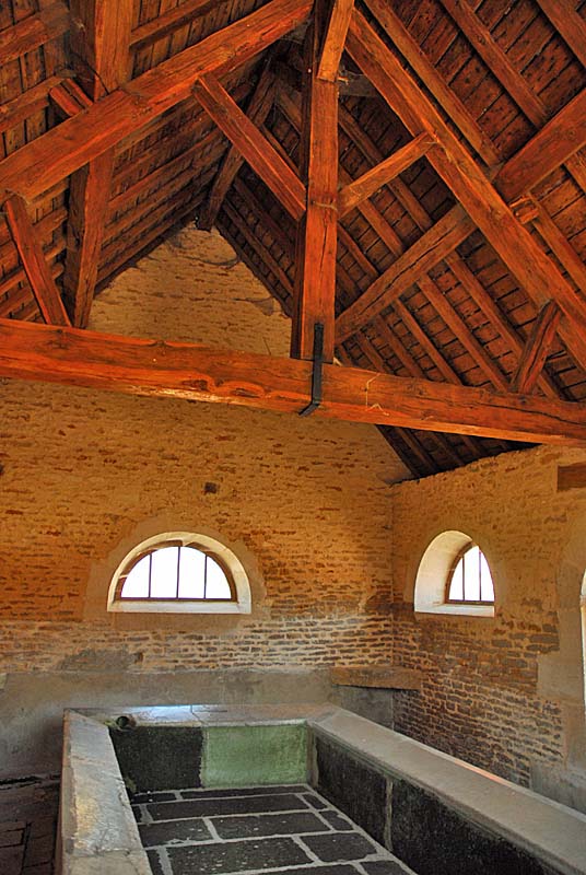 LAVOIR COUVERT DE PRASLAY, Praslay - photo 4