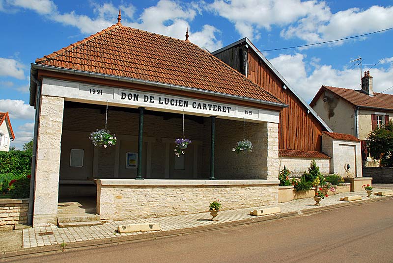FONTAINE - LAVOIR CARTERET