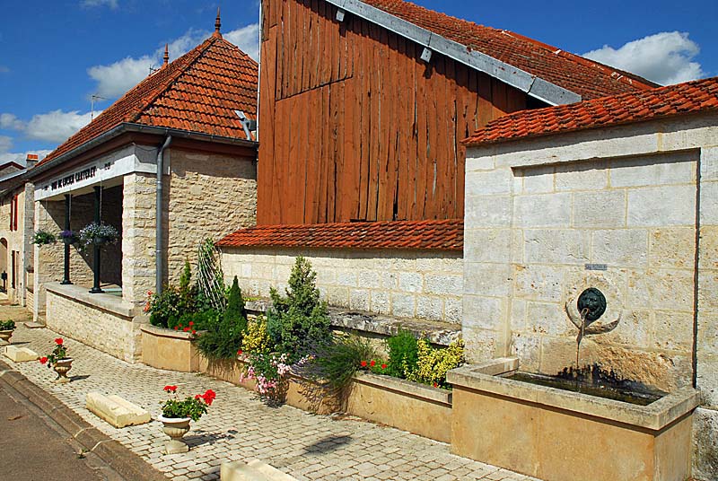 FONTAINE - LAVOIR CARTERET, Saint-Loup-sur-Aujon - photo 3