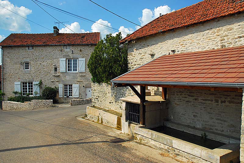 LAVOIR 1 DE VERSEILLES-LE-HAUT, Verseilles-le-Haut - photo 4