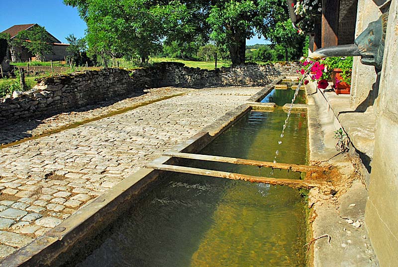FONTAINE - LAVOIR DE VOISINES, Voisines - photo 9