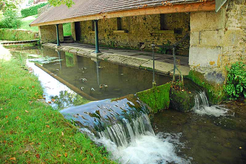 Lavoir de l'Entre Deux Eaux (1) à Auberive, Auberive - photo 3