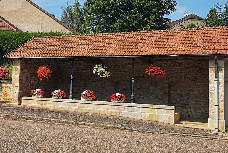 LAVOIR DE NEUILLY-L'EVEQUE, Neuilly-l'Évêque - photo 3