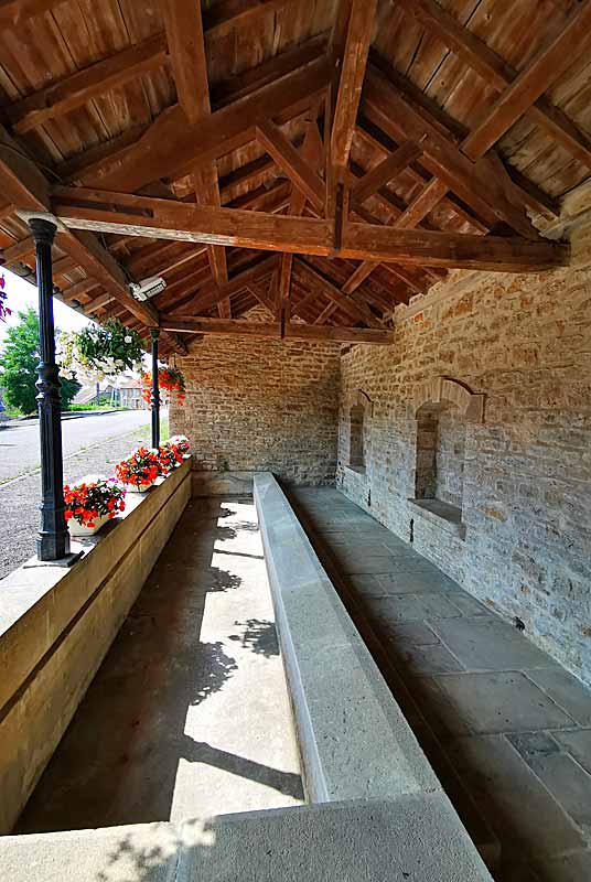 LAVOIR DE NEUILLY-L'EVEQUE, Neuilly-l'Évêque - photo 5