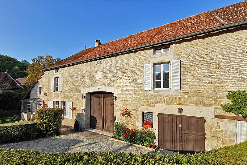 ANCIENNE LONGERE TRADITIONNELLE DE CHALMESSIN