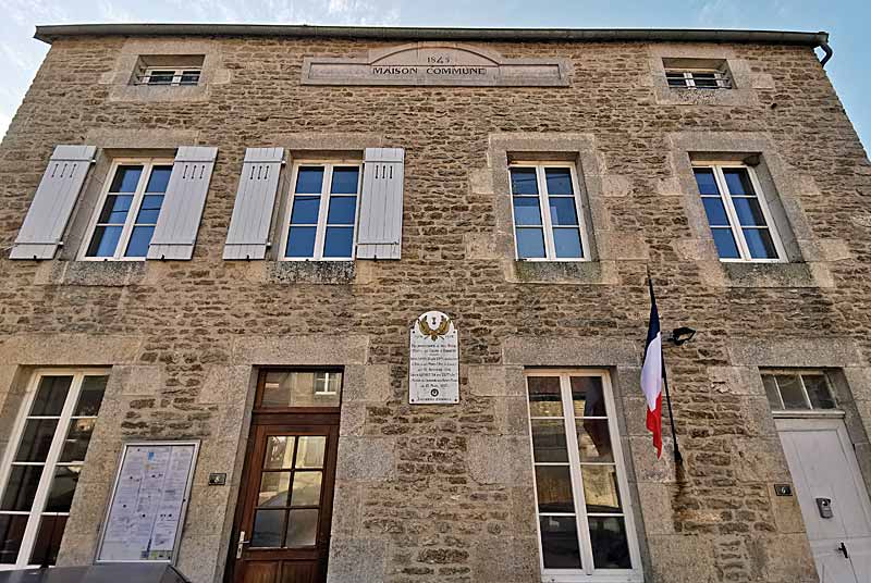 MAIRIE DE VILLEMERVRY