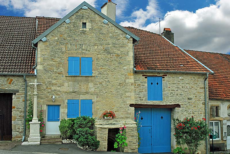 Maison typique des XVIe-XVIIe siècle à Aubigny