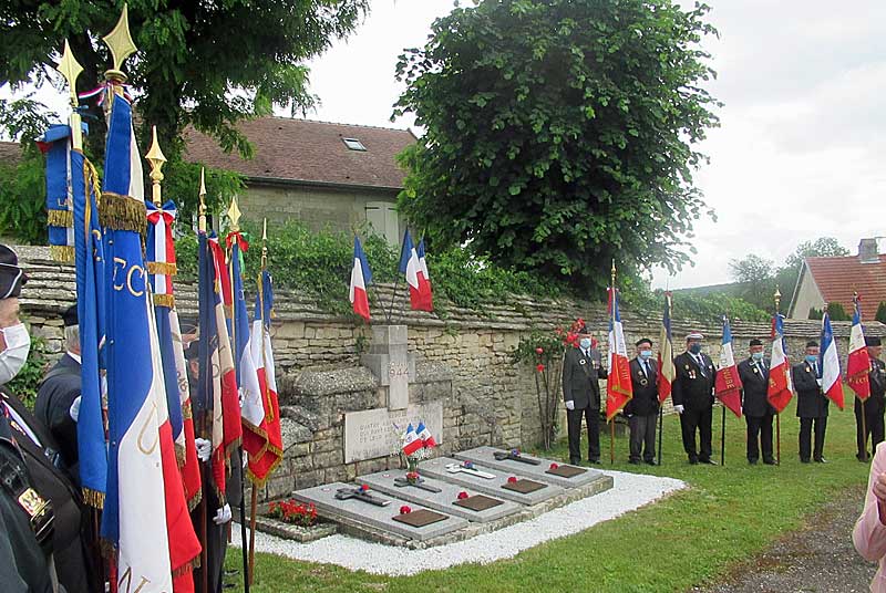 TOMBES FFI DE VOISINES, Voisines