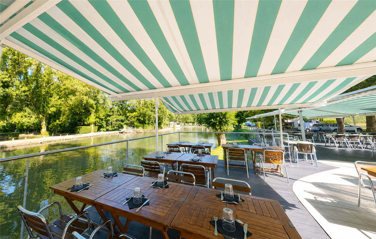 Moulin carré terrasse