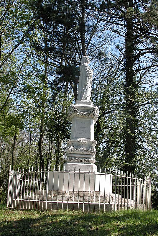 NOTRE DE LA GARDE A CHATENAY-MACHERON, Chatenay-Mâcheron